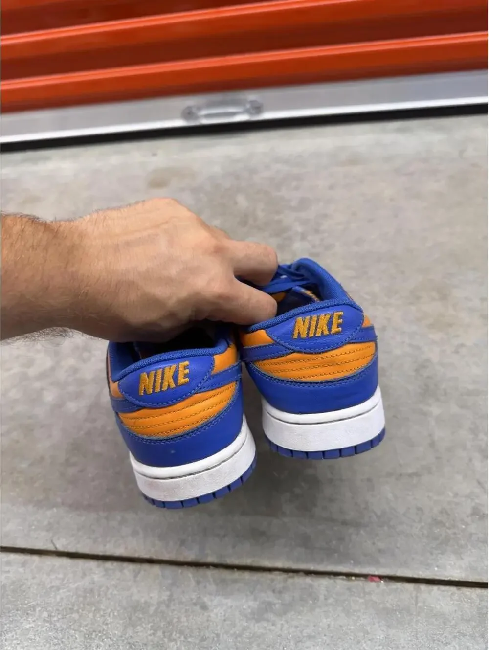 nike dunk low new york knicks orange and blue skate shoes size 8.5 MENS
